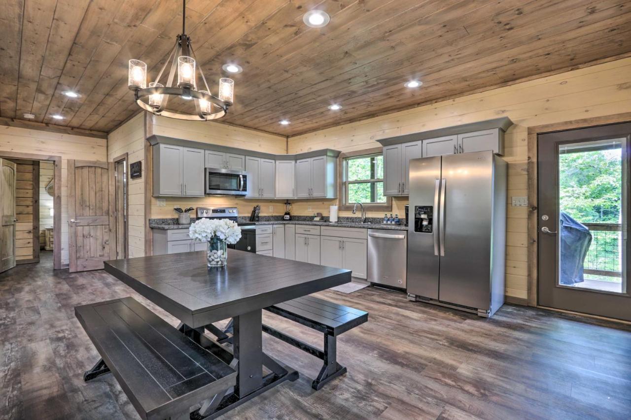 Smoky Cove Retreat With Private Hot Tub And Deck! Villa Sevierville Buitenkant foto