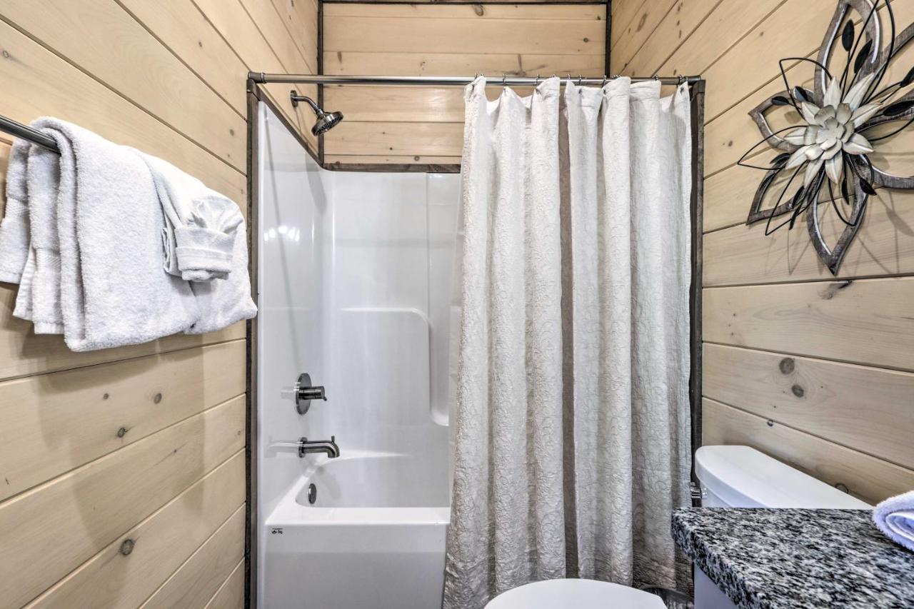 Smoky Cove Retreat With Private Hot Tub And Deck! Villa Sevierville Buitenkant foto