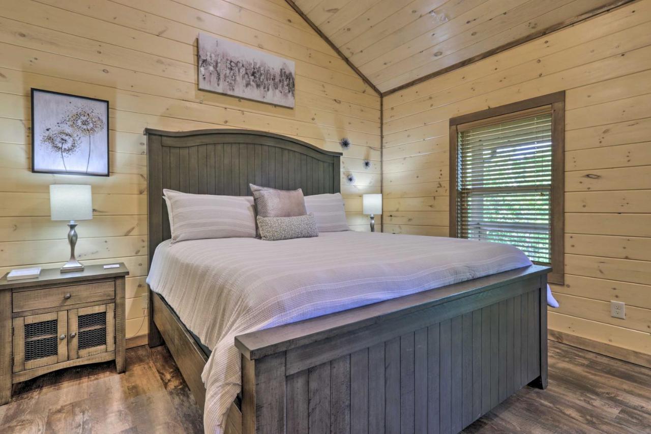 Smoky Cove Retreat With Private Hot Tub And Deck! Villa Sevierville Buitenkant foto